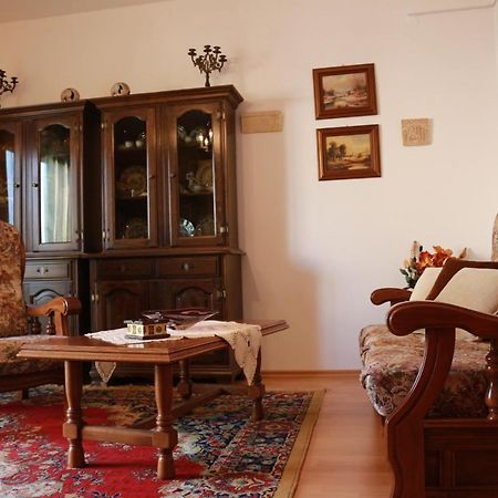 Apartment Du Malinska Exteriör bild